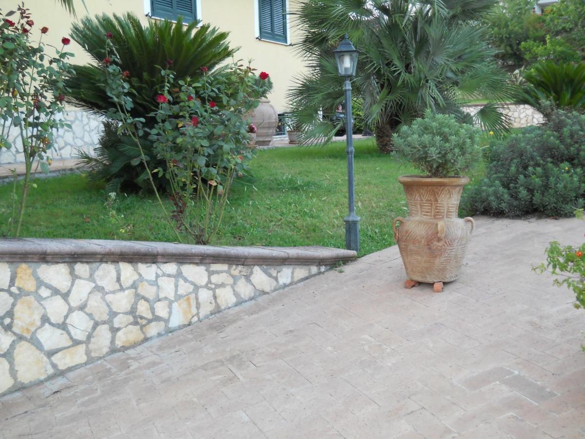 Oasi Verde Giffoni Sei Casali ภายนอก รูปภาพ
